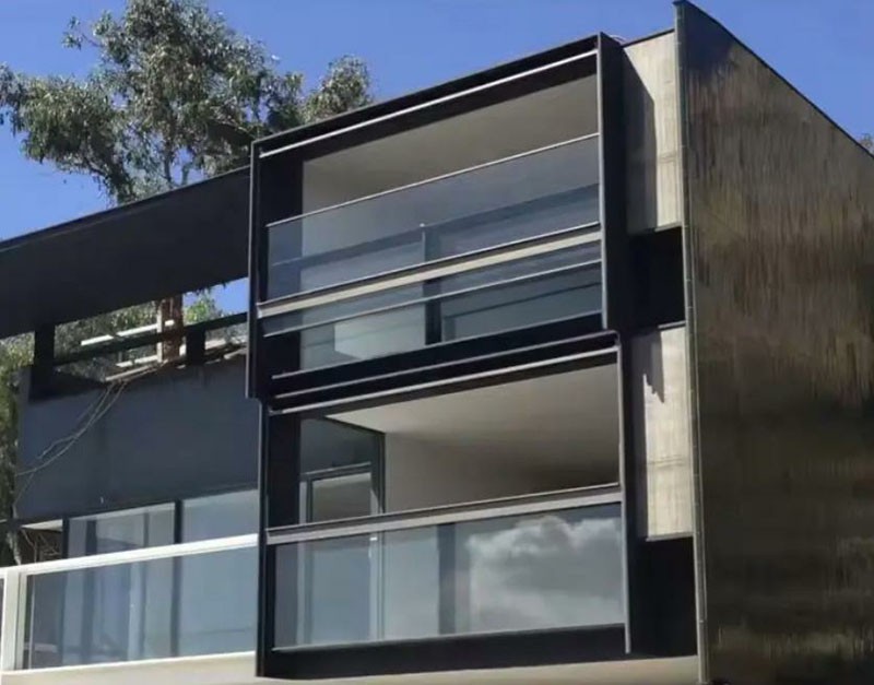 Vertical Lift Windows